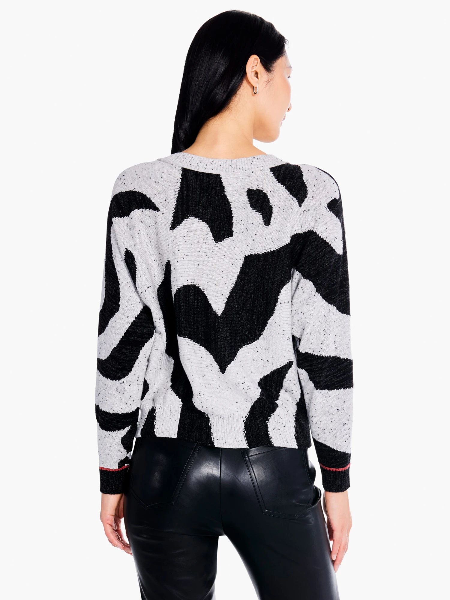 Dusk Days Sweater BLACK MULTI Dusk Days Sweater BLACK MULTI -Nic+Zoe F231139BLMPRODUCT 03 scaled