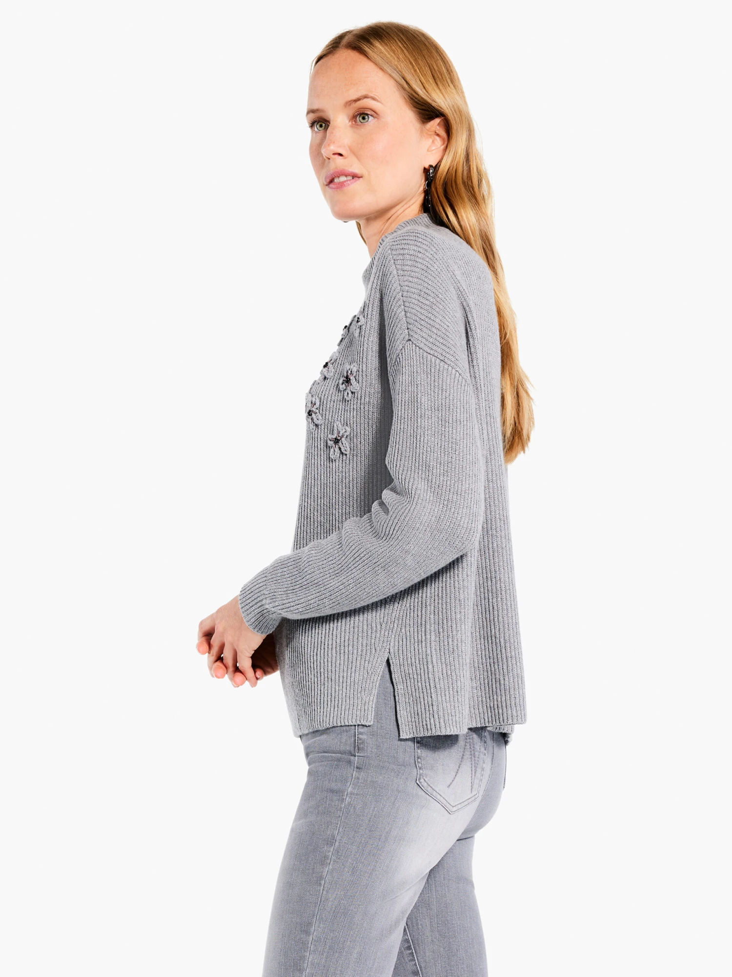 Girlfriend Go To Sweater MOONWALK Girlfriend Go To Sweater MOONWALK -Nic+Zoe F231149MKWPRODUCT 02 scaled
