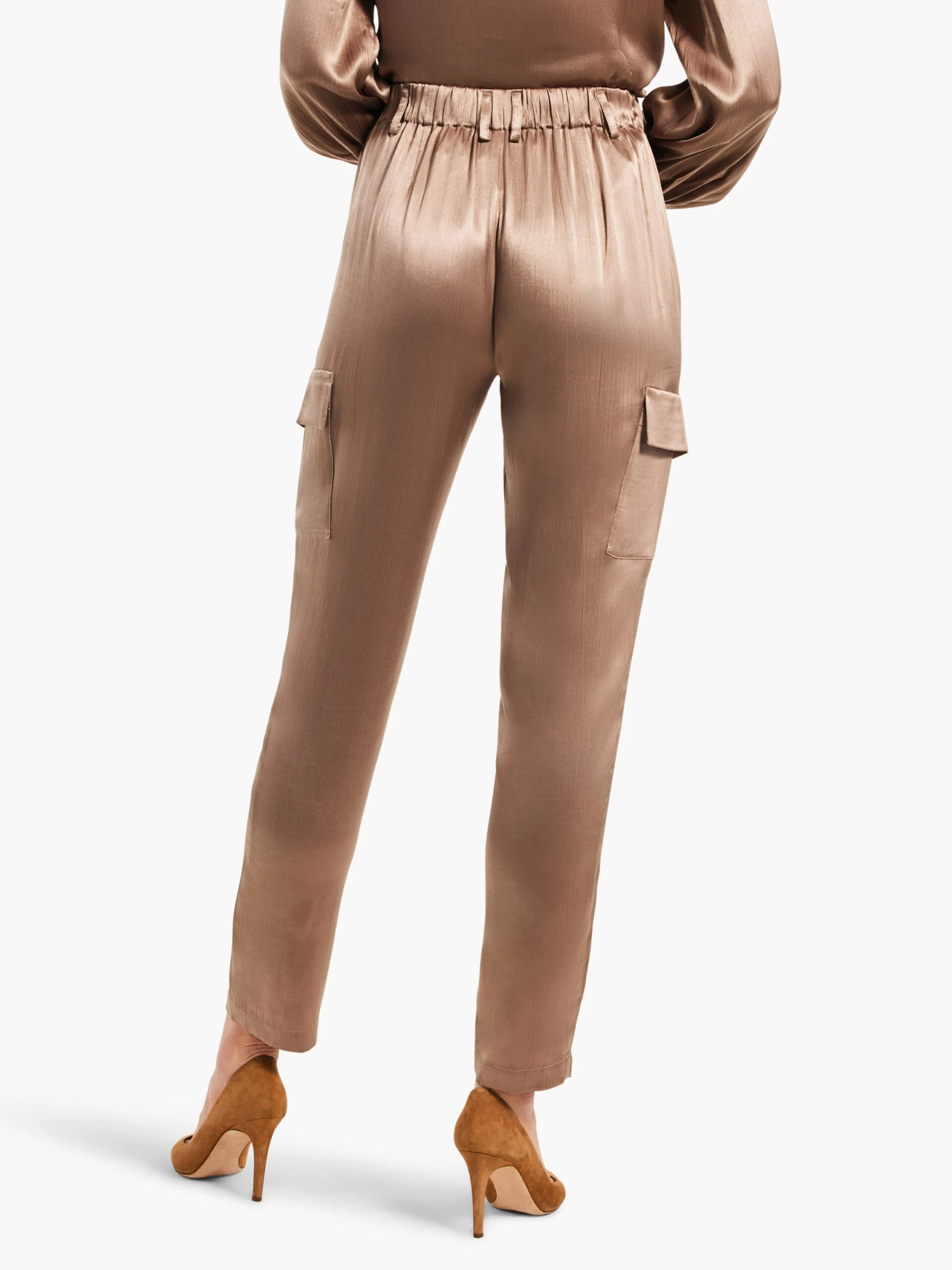 29" Elevated Relaxed Cargo Pant STUCCO 29" Elevated Relaxed Cargo Pant STUCCO -Nic+Zoe W231801SCCPRODUCT 04 scaled